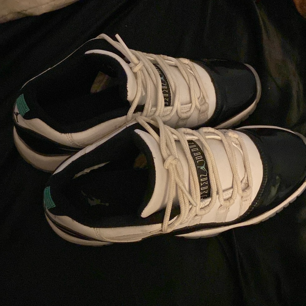 Jordan 11 - Emerald Green